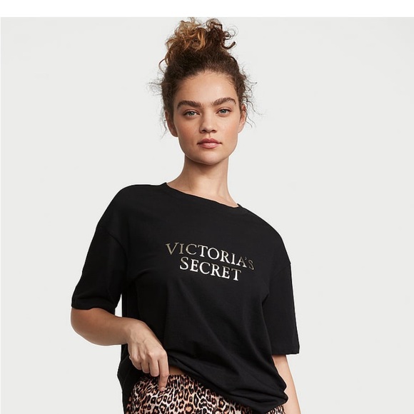 Victoria’s Secret Logo Lounge Shirt NWT - Picture 1 of 1
